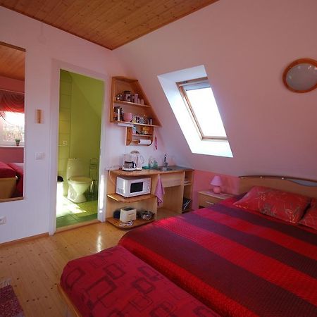 Hotel Ida Majutus Kuressaare Habitación foto